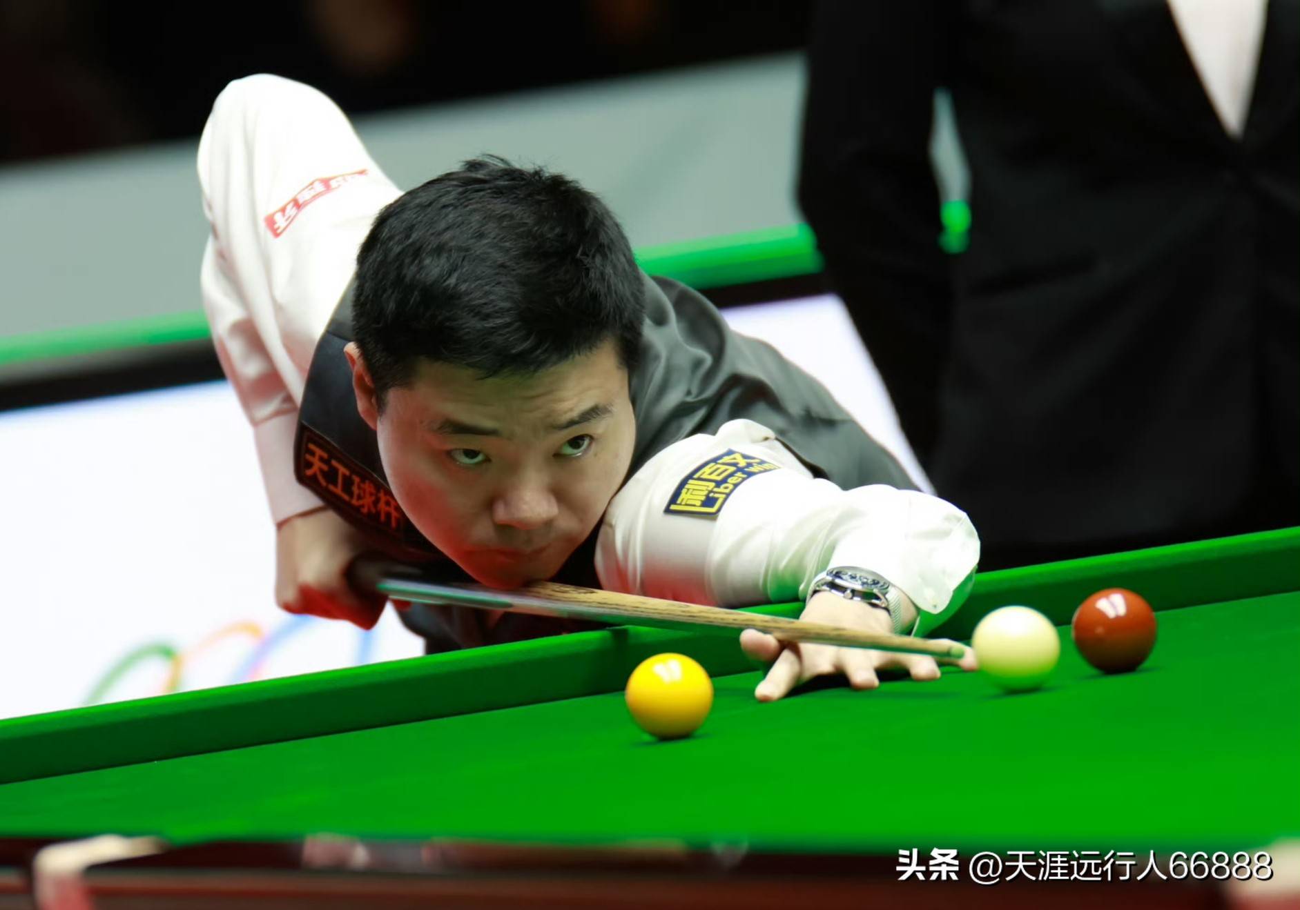 给球迷们带 给球迷们带