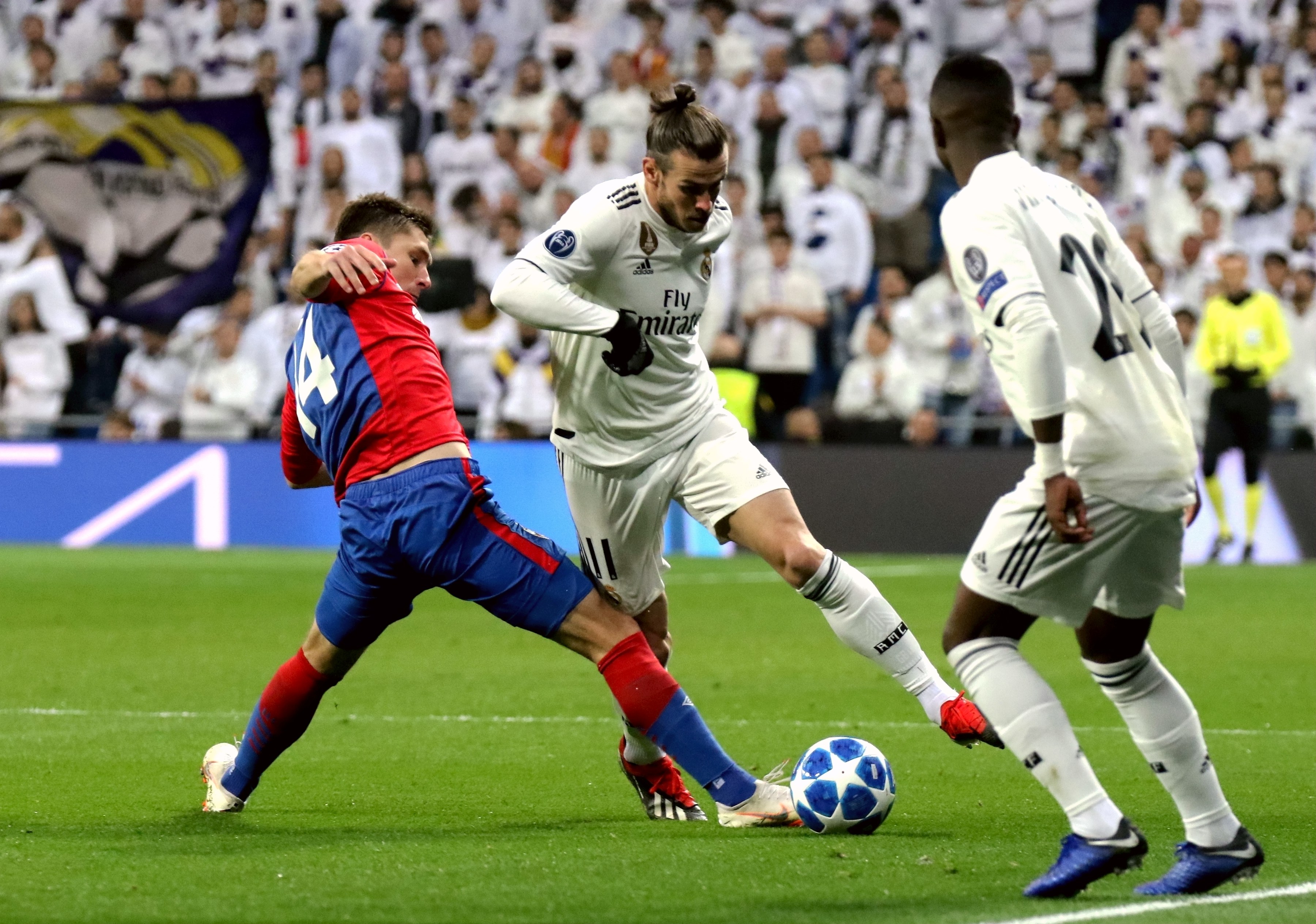 间被连续打 间被连续打