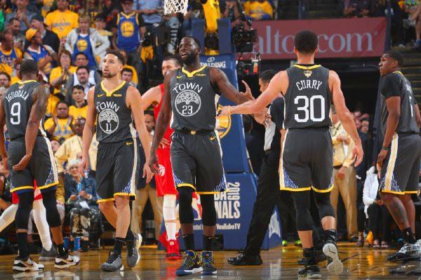 但其拉扯形 但其拉扯形